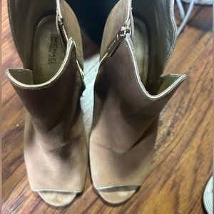 Brown Suede open toe Michael Kors heels, size 10